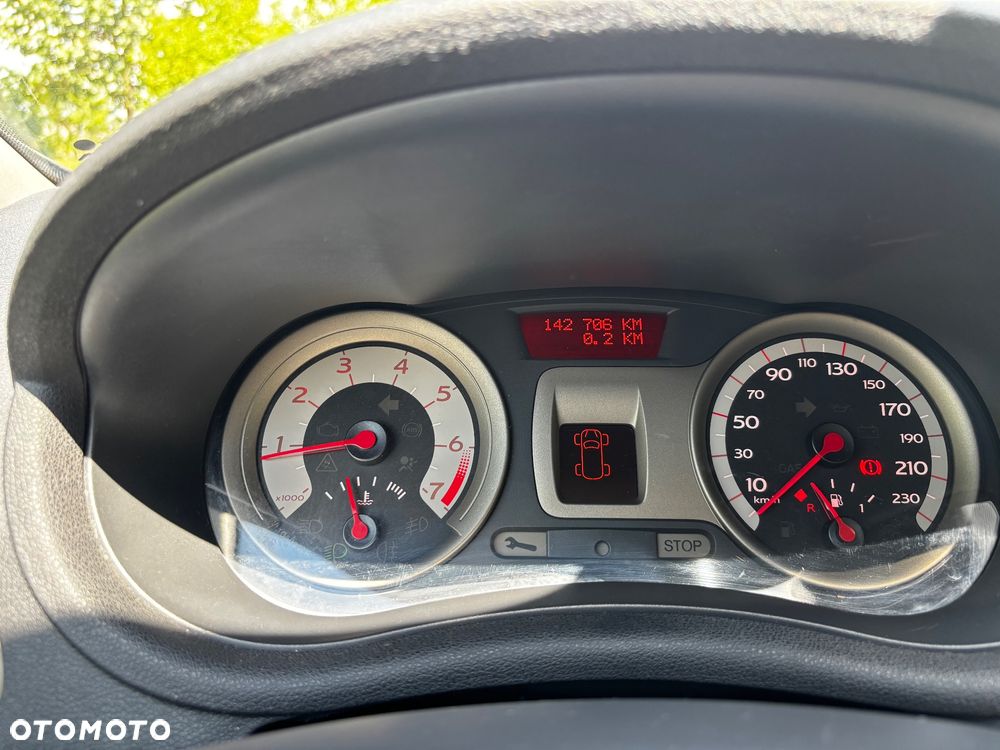 Renault Clio 1.2 16V Extreme - 6