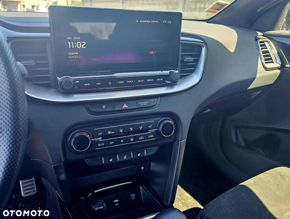 Kia Ceed 1.6 CRDi (48V Mild-Hybrid) DCT7 GT Line - 13