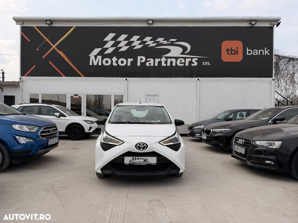 Toyota Aygo 1.0 VVY-I 5 usi X-connect - 2