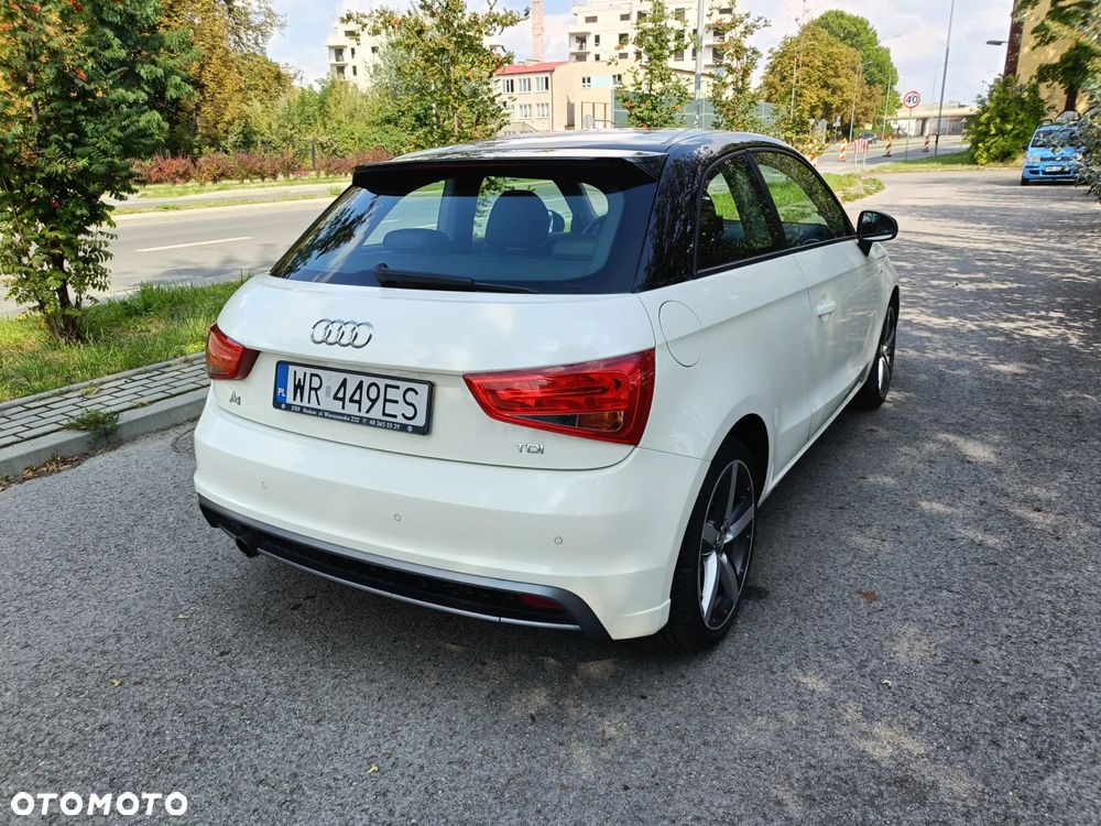 Audi A1 1.6 TDI Attraction S tronic - 5