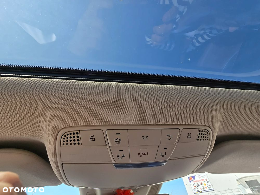Mercedes-Benz Klasa E 220 d 9G-TRONIC - 15