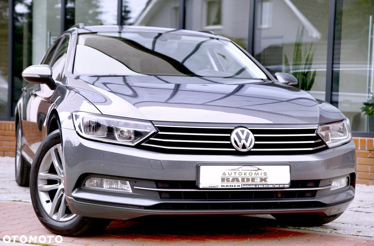 Volkswagen Passat - 18