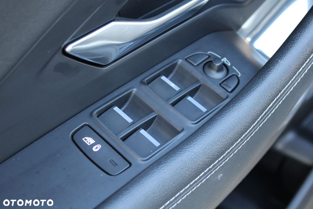 Jaguar E-Pace D240 AWD R-Dynamic SE - 23