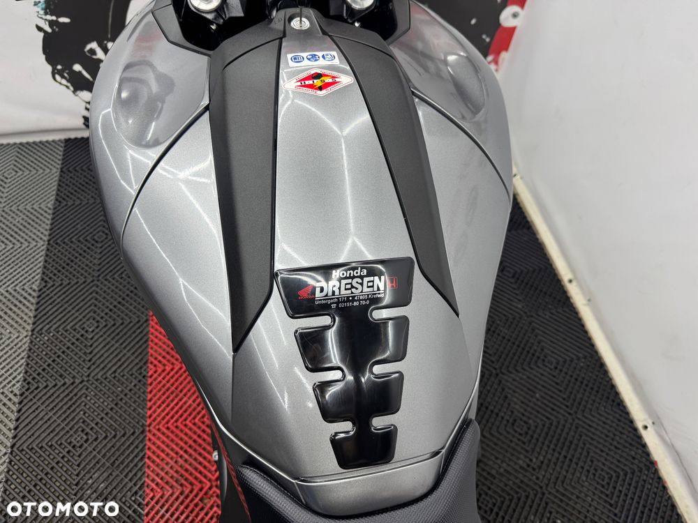 Honda NC - 25
