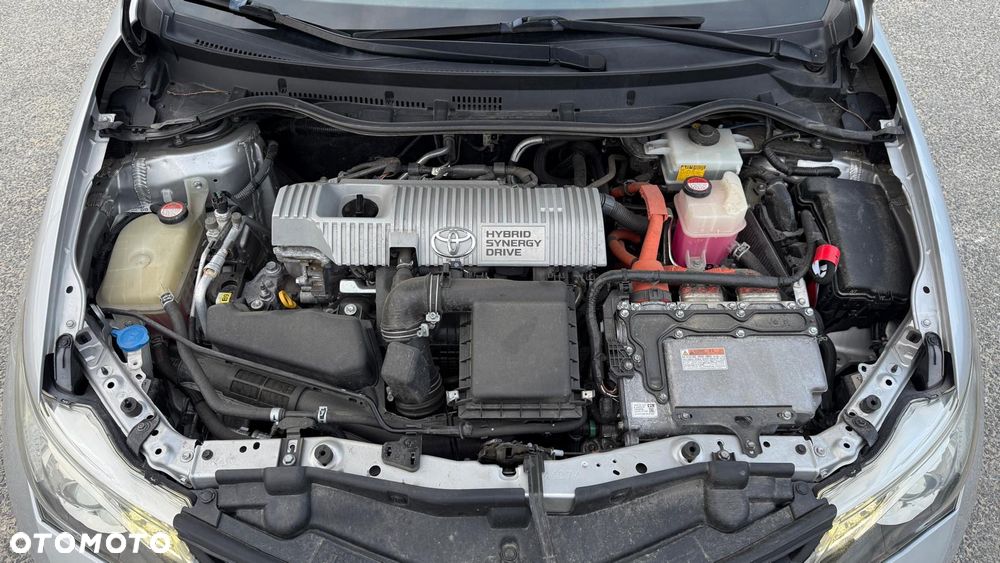 Toyota Auris 1.8 HSD Luna - 29