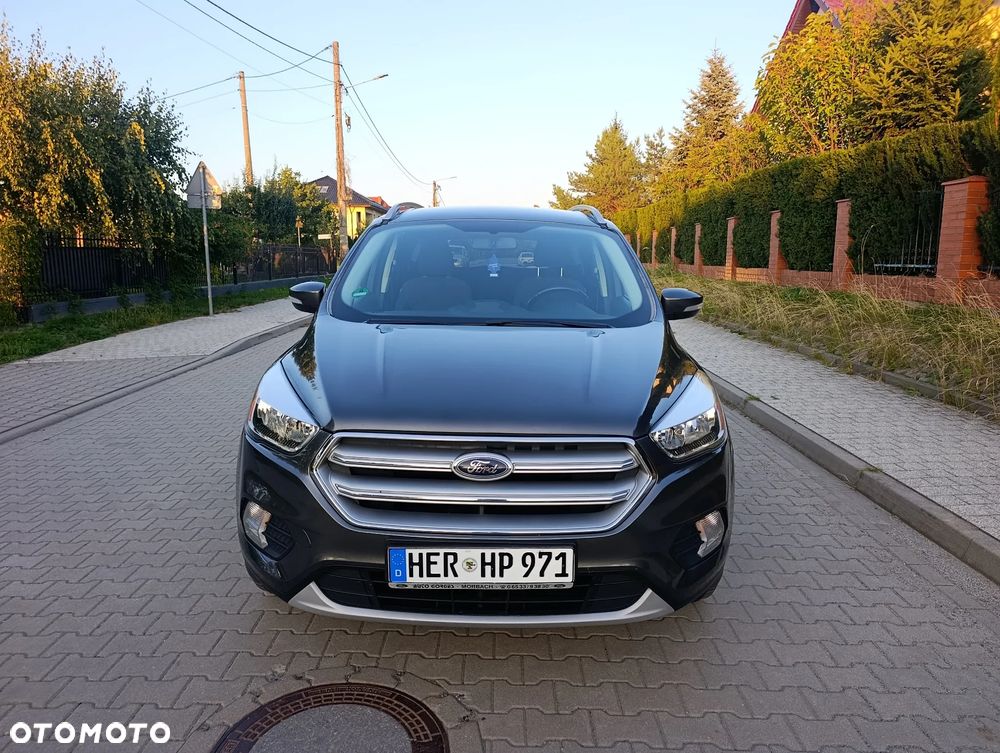 Ford Kuga 2.0 TDCi 2x4 Titanium - 1