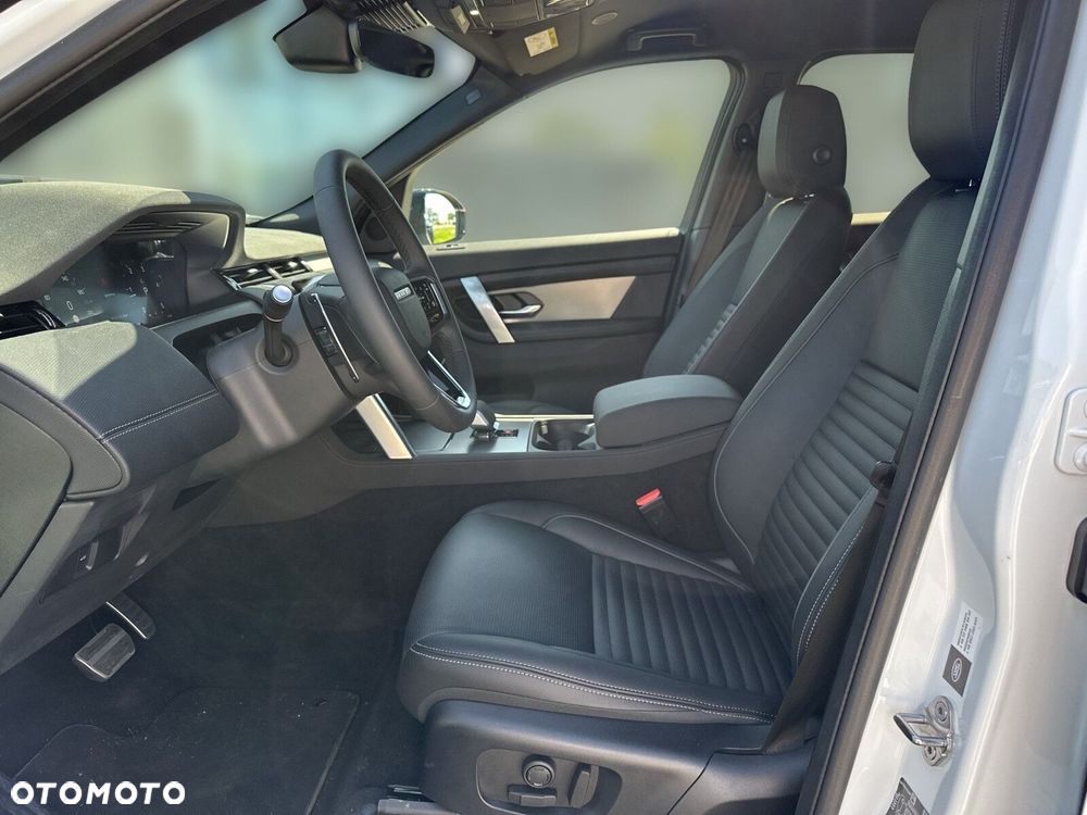Land Rover Discovery Sport - 11