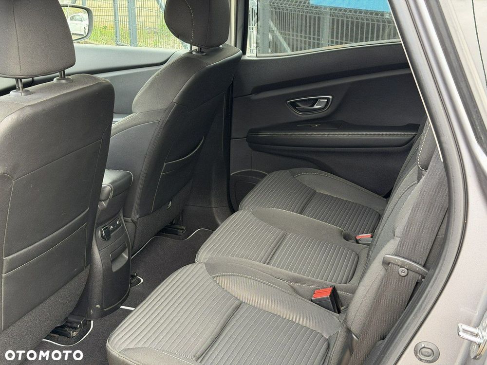 Renault Scenic - 13