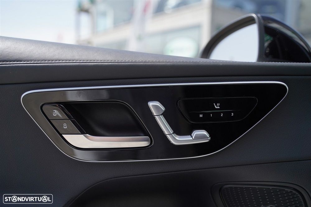 Mercedes-Benz GLC 300 e 4Matic - 34