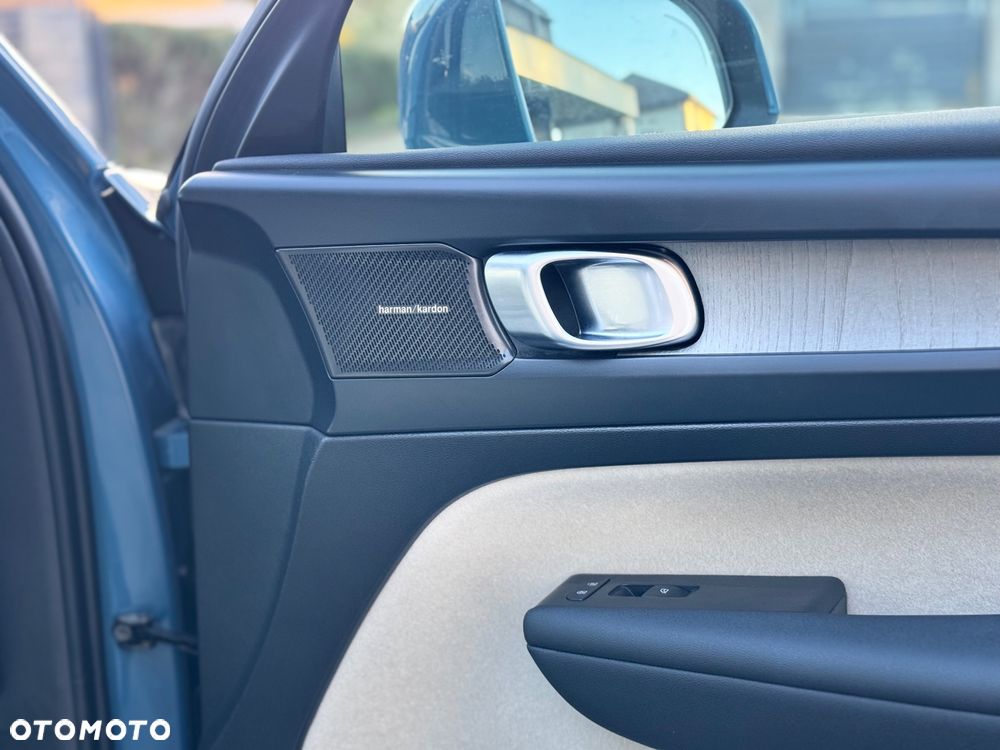 Volvo XC 40 B5 AWD Ultimate Bright - 18