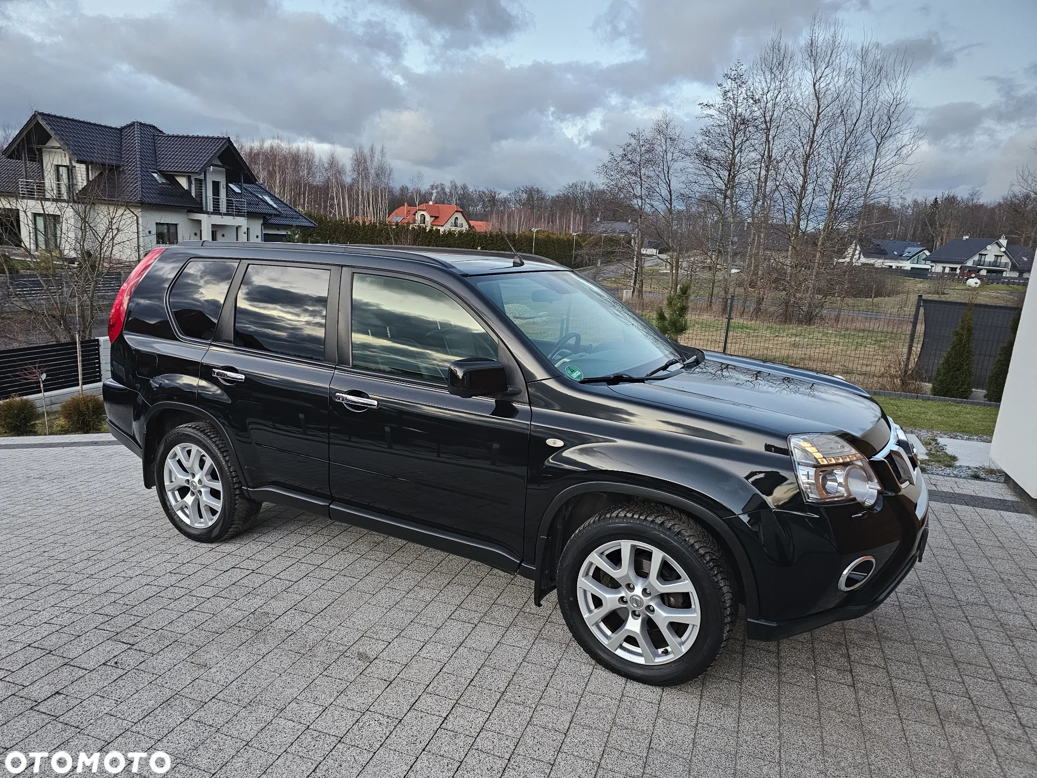 Nissan X-Trail 2.0 dci 4x4 DPF Platinum - 24