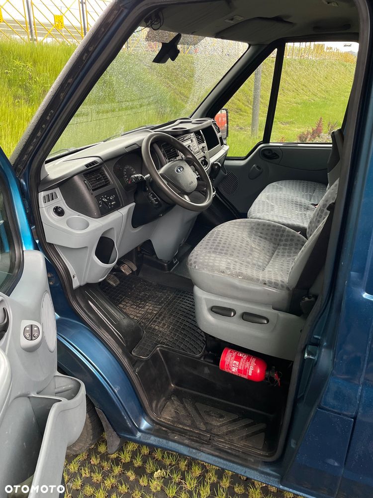 Ford Transit - 9