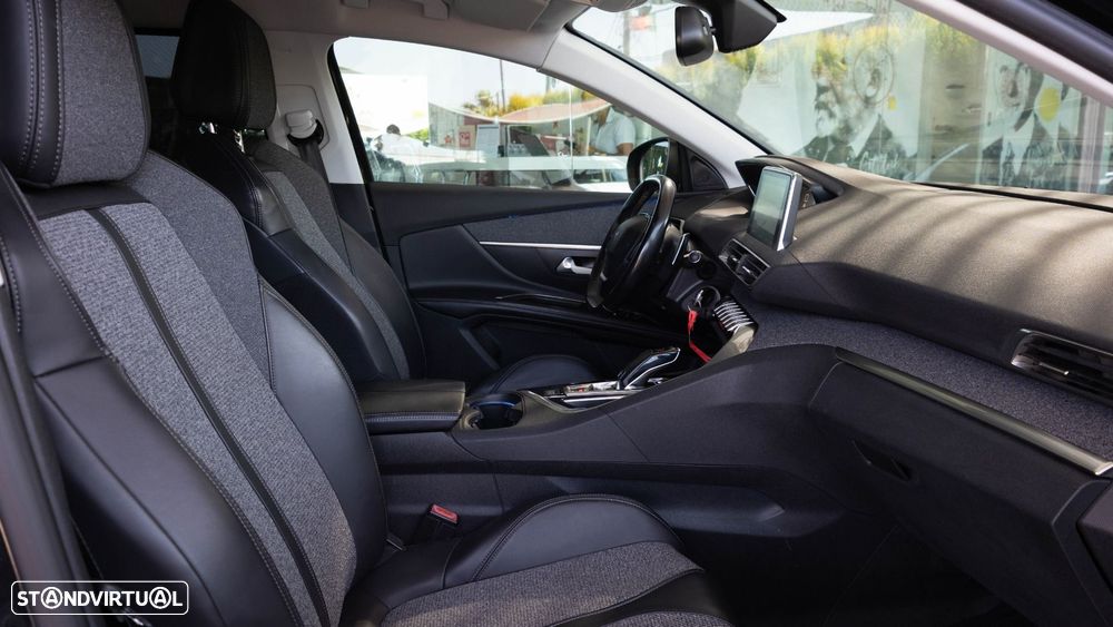 Peugeot 5008 1.5 BlueHDi Allure EAT8 - 13