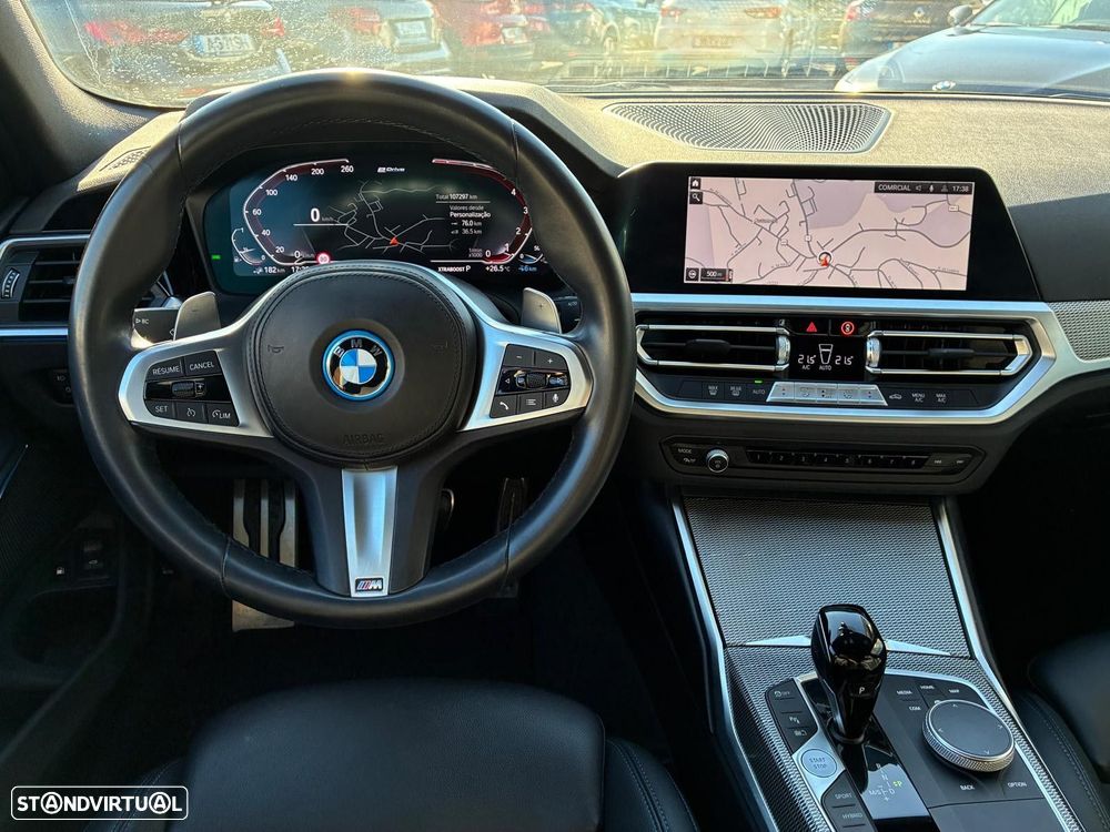 BMW 330 - 20