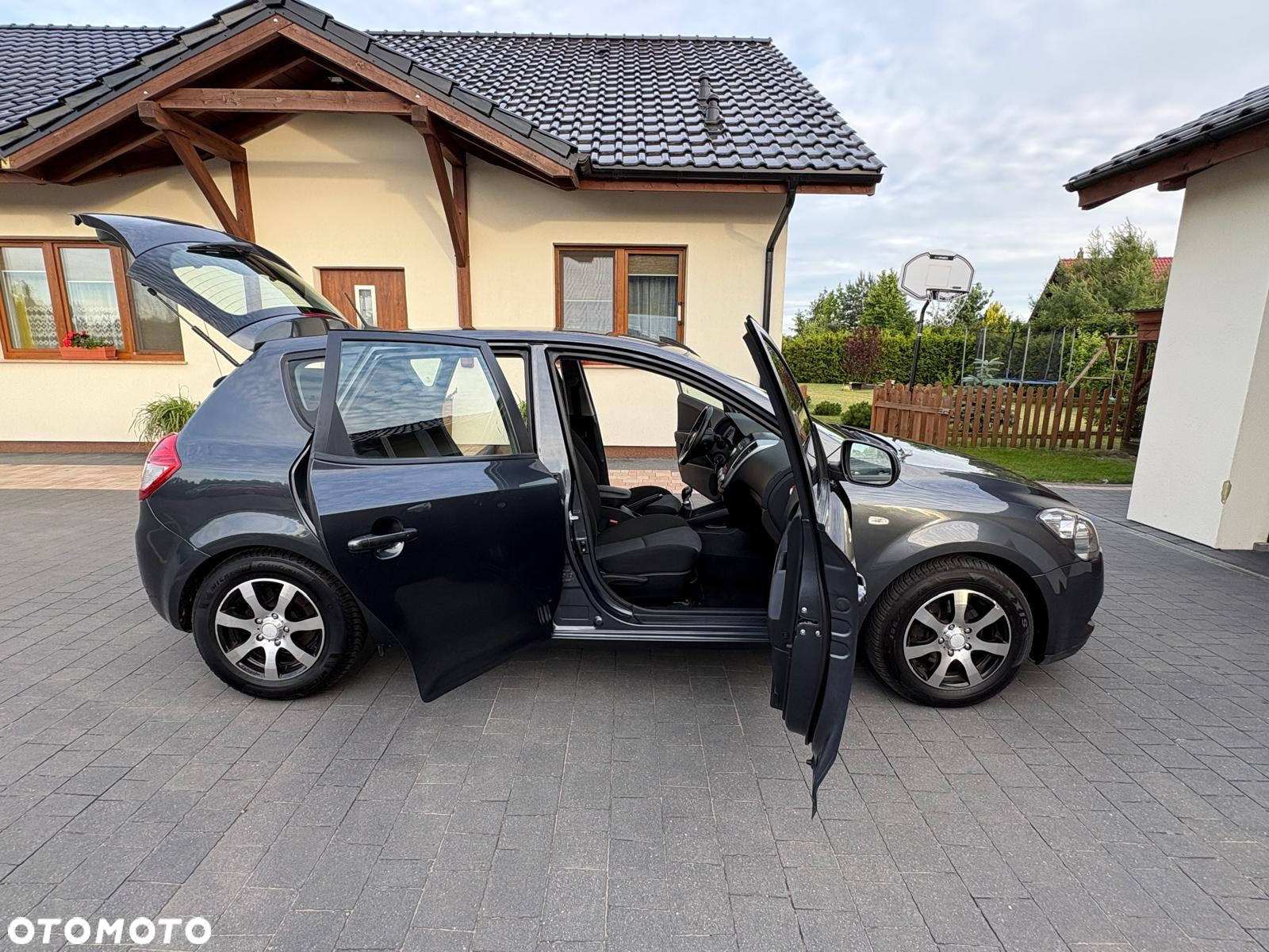 Kia Ceed 1.6 CVVT ISG Spirit - 15