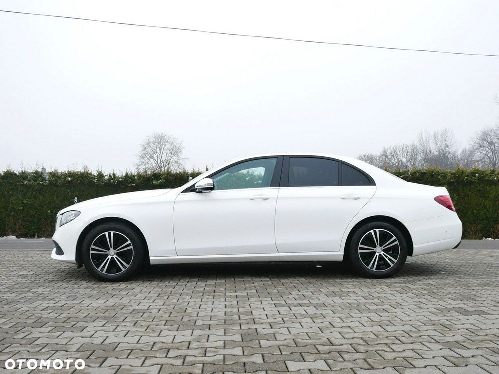 Mercedes-Benz Klasa E 220 d 9G-TRONIC - 2