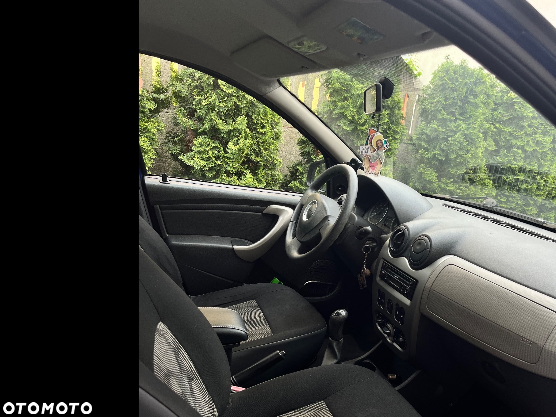 Dacia Sandero - 8