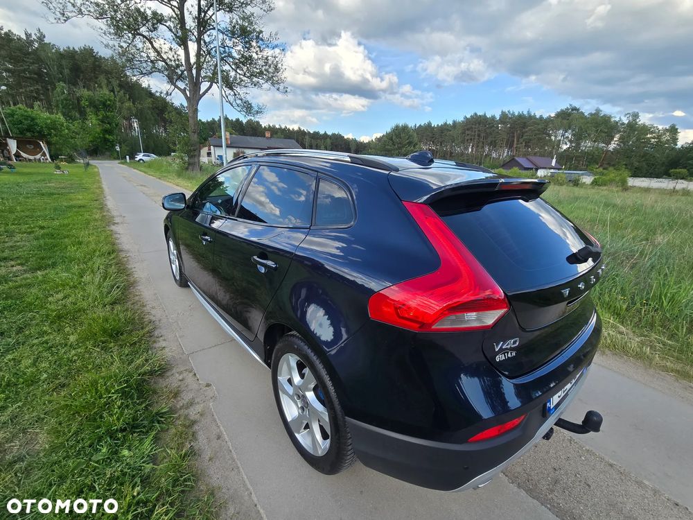 Volvo V40 D4 Geartronic Summum - 10