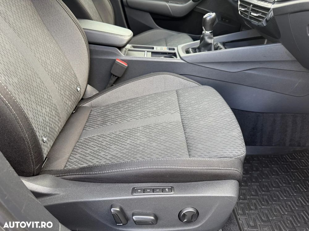 Skoda Octavia 2.0 TDI Premium Edition - 28