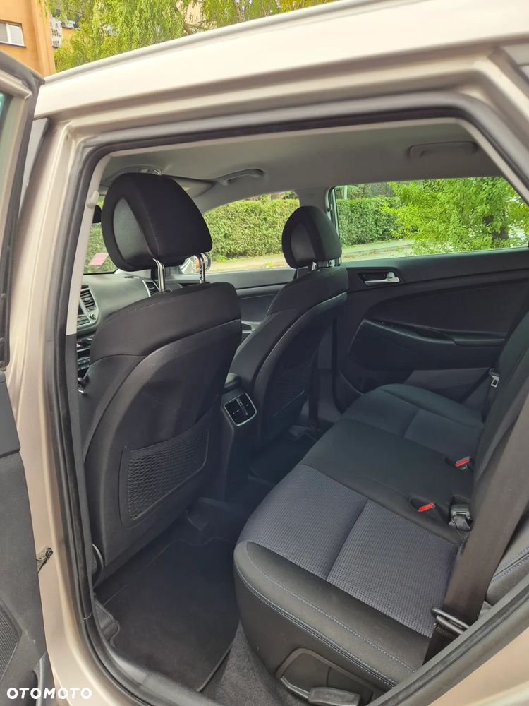 Hyundai Tucson blue 1.7 CRDi 2WD Advantage - 10