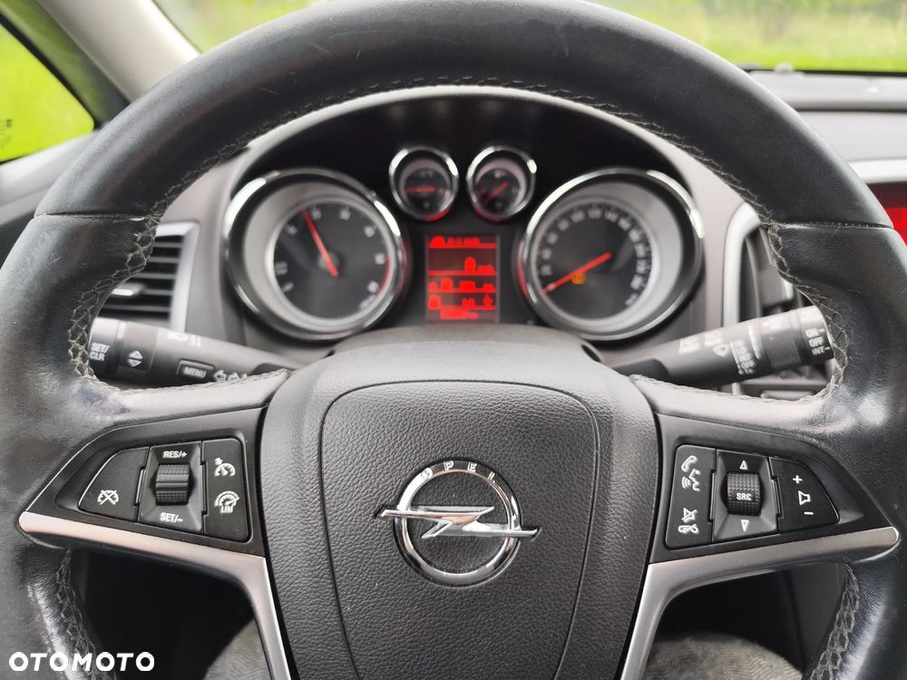 Opel Astra 1.6 CDTI Enjoy - 8