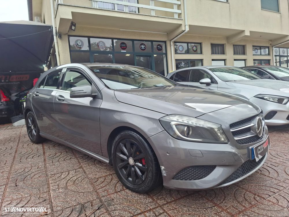 Mercedes-Benz A 180 - 4