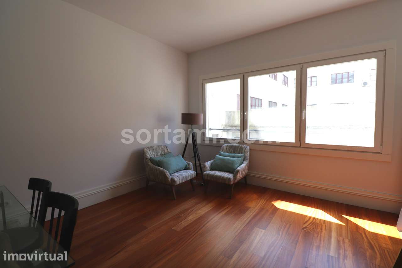 Apartamento T1 Venda em Cedofeita, Santo Ildefonso, Sé, Miragaia, São - Grande imagem: 2/11