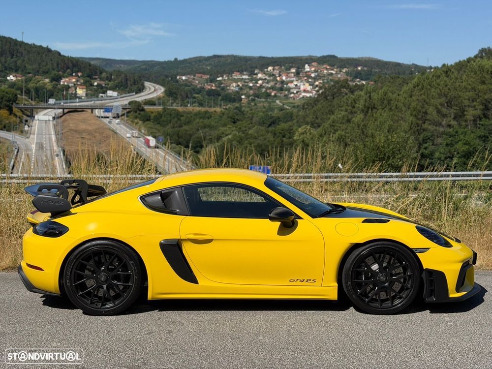 Porsche 718 Cayman GT4 RS - 3