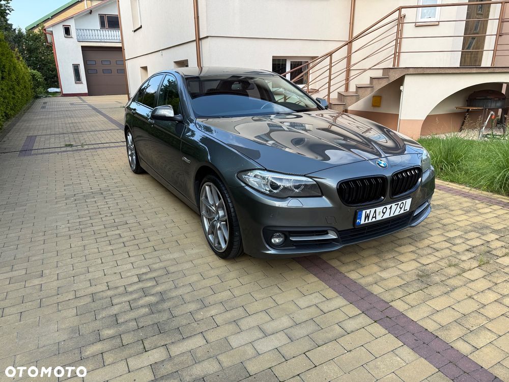 BMW Seria 5 520d xDrive - 10