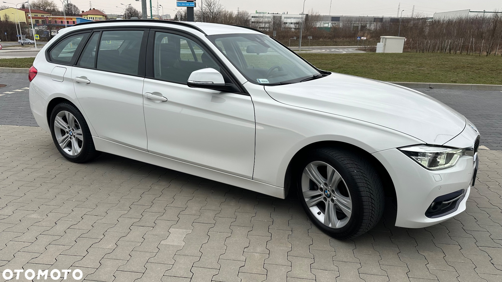BMW Seria 3 330i xDrive Sport Line Shadow sport - 15