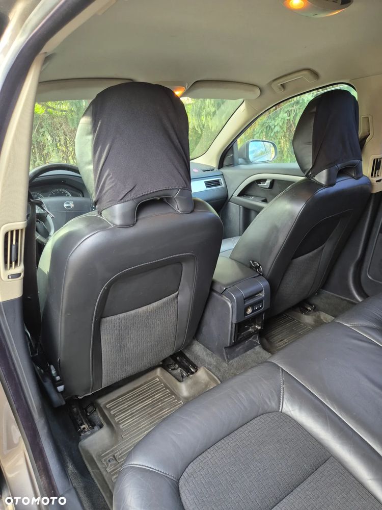 Volvo V70 2.0 Momentum - 7
