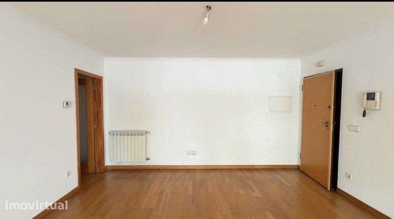 Apartamento T2 para Arrendamento | Guimarães - Grande imagem: 3/10