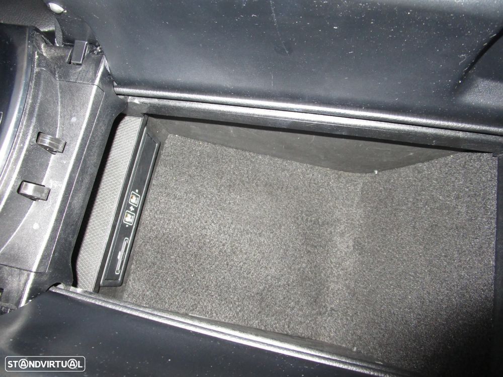 Mercedes-Benz C 350 e - 23