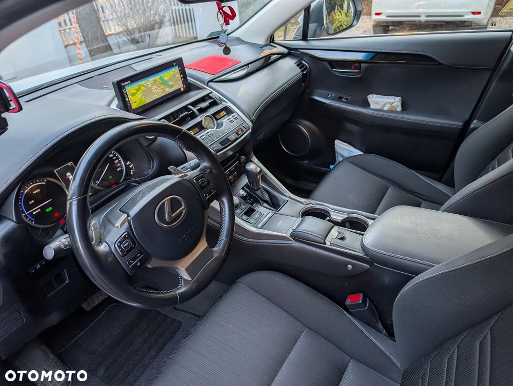 Lexus NX 300h Elegance + Business AWD - 10