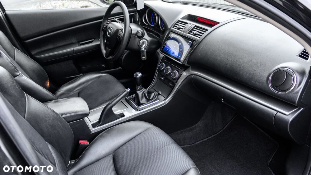 Mazda 6 2.0 Exclusive + - 28