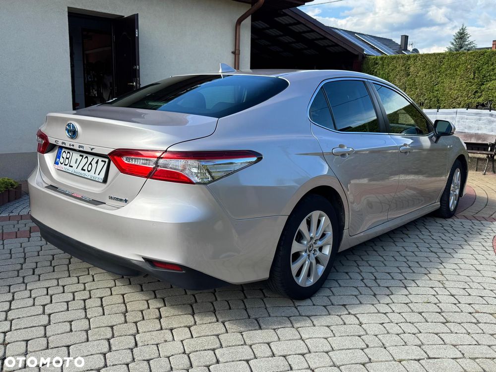 Toyota Camry 2.5 Hybrid Comfort CVT - 11