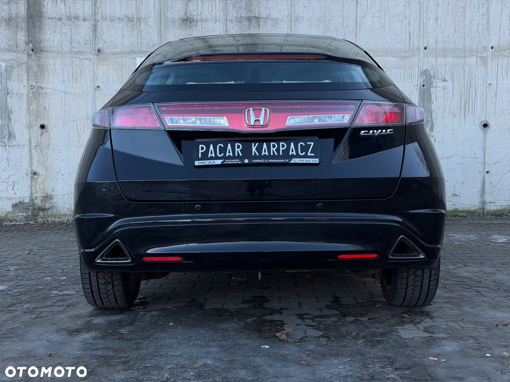 Honda Civic 1.8 GT Special Edition - 17