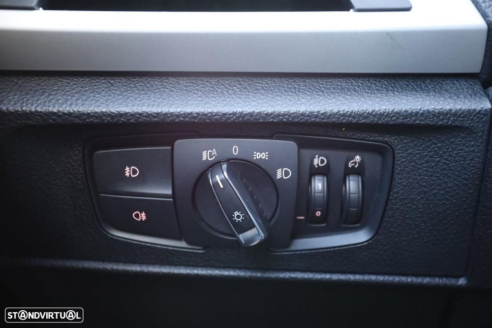 BMW 116 d EDynamics Advantage - 13