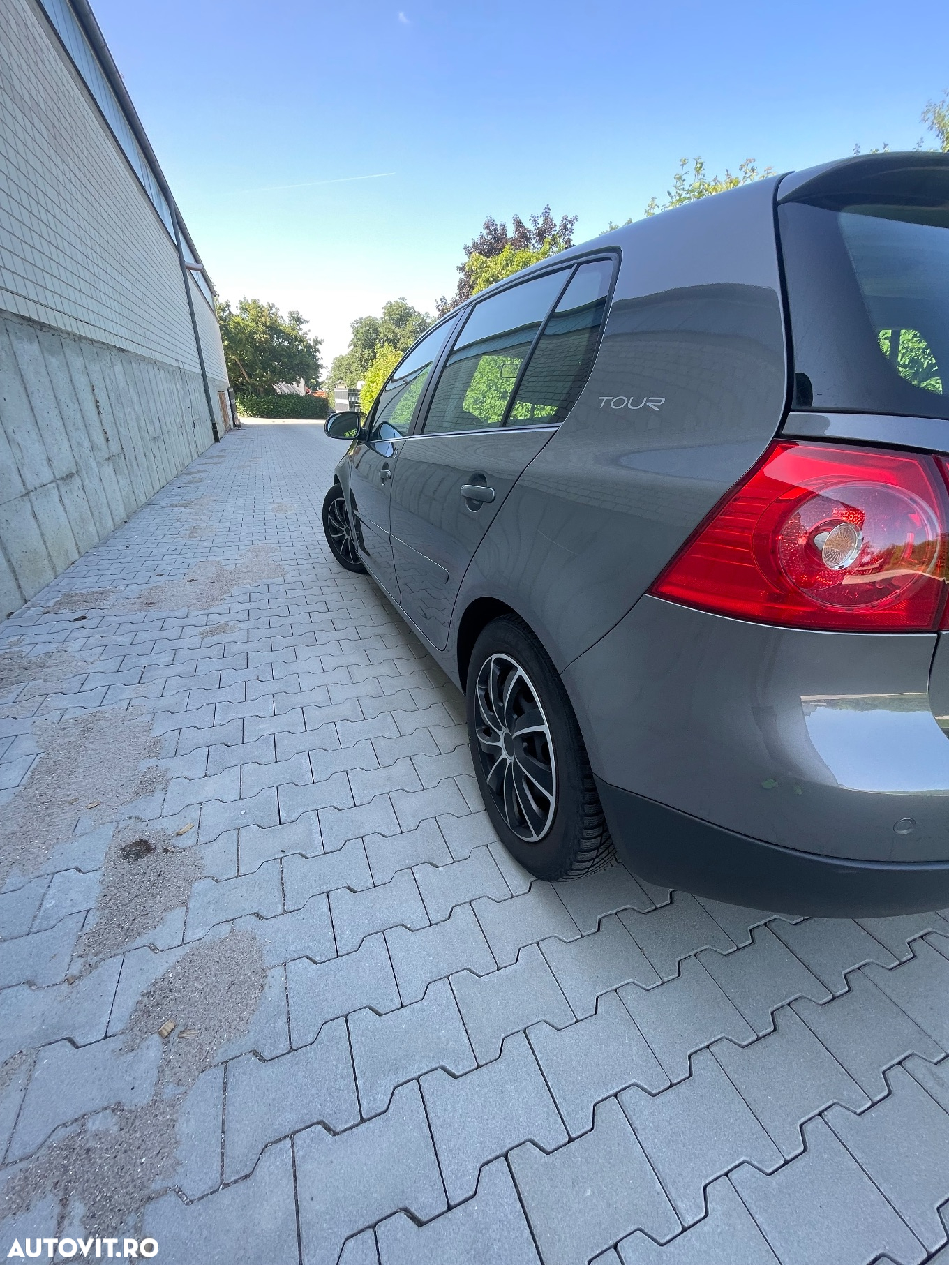 Volkswagen Golf 2.0 TDI Comfortline - 7