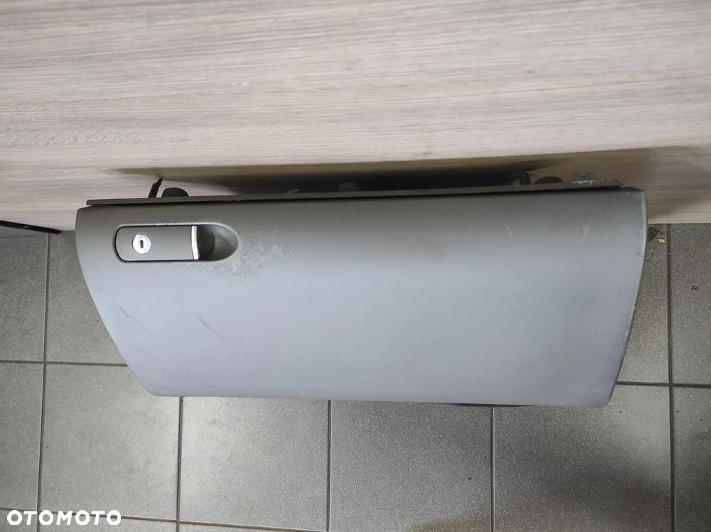 SCHOWEK PASAŻERA AUDI A4 B6 B7 SWING SZARY 8E0 CAŁY WYSYŁKA !!! - 1