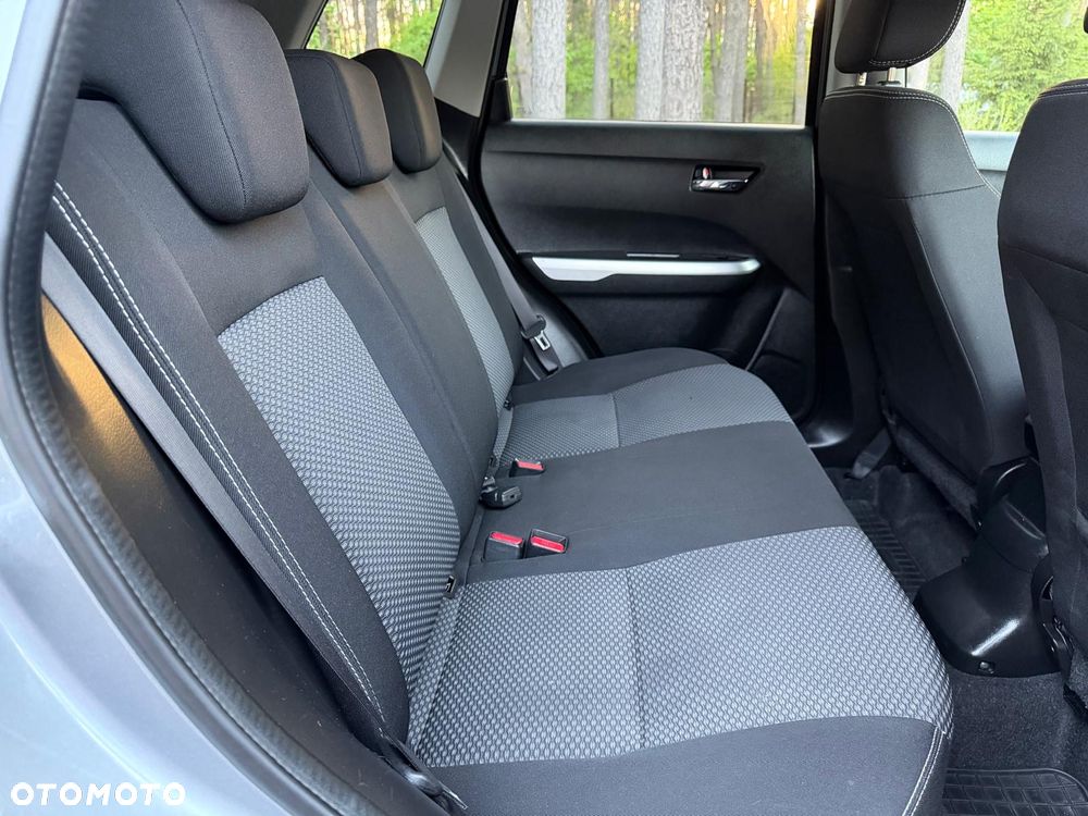 Suzuki Vitara 1.6 Comfort 2WD - 17
