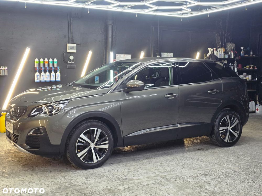 Peugeot 3008 1.6 BlueHDi Active S&S EAT6 - 29