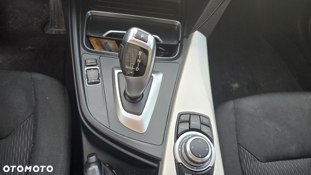 BMW Seria 3 318d Advantage - 6
