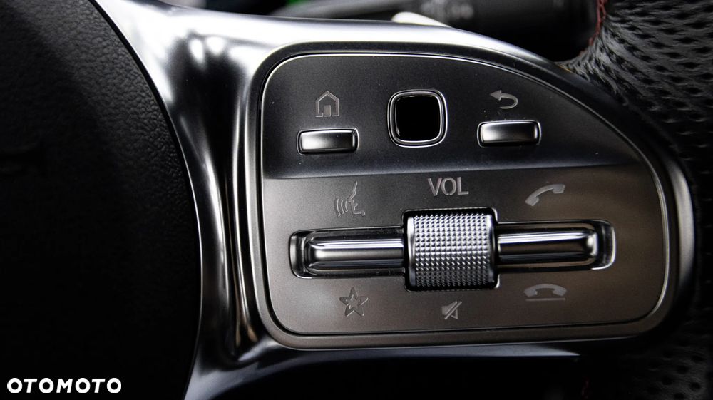 Mercedes-Benz CLA 250 4-Matic AMG Line 7G-DCT - 26