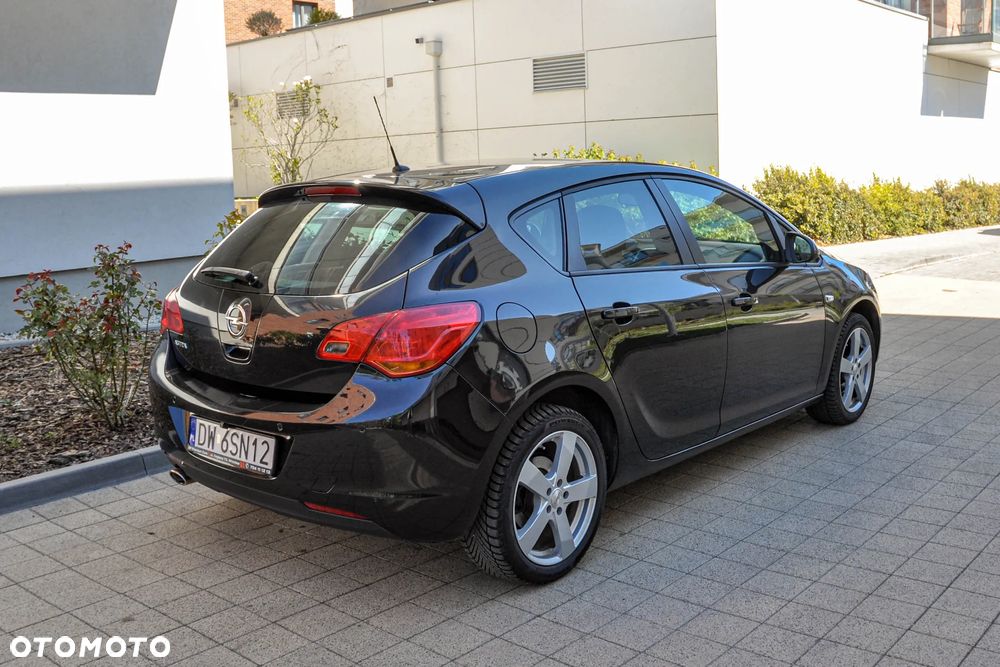 Opel Astra - 4