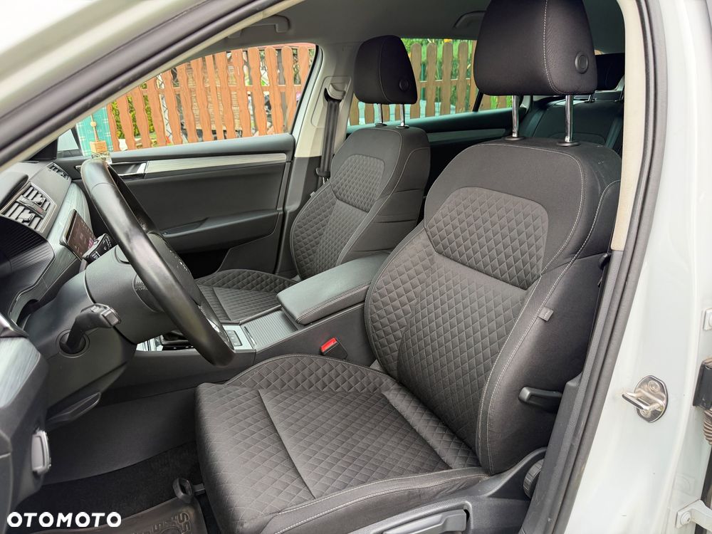 Skoda Superb 1.5 TSI ACT Style DSG - 15