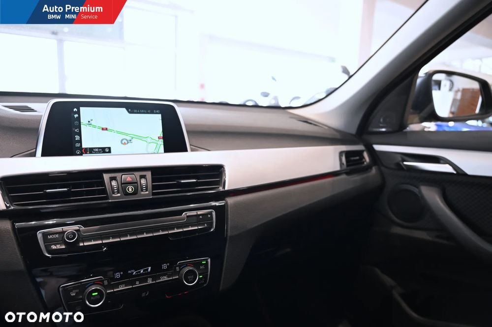 BMW X1 sDrive18i - 9