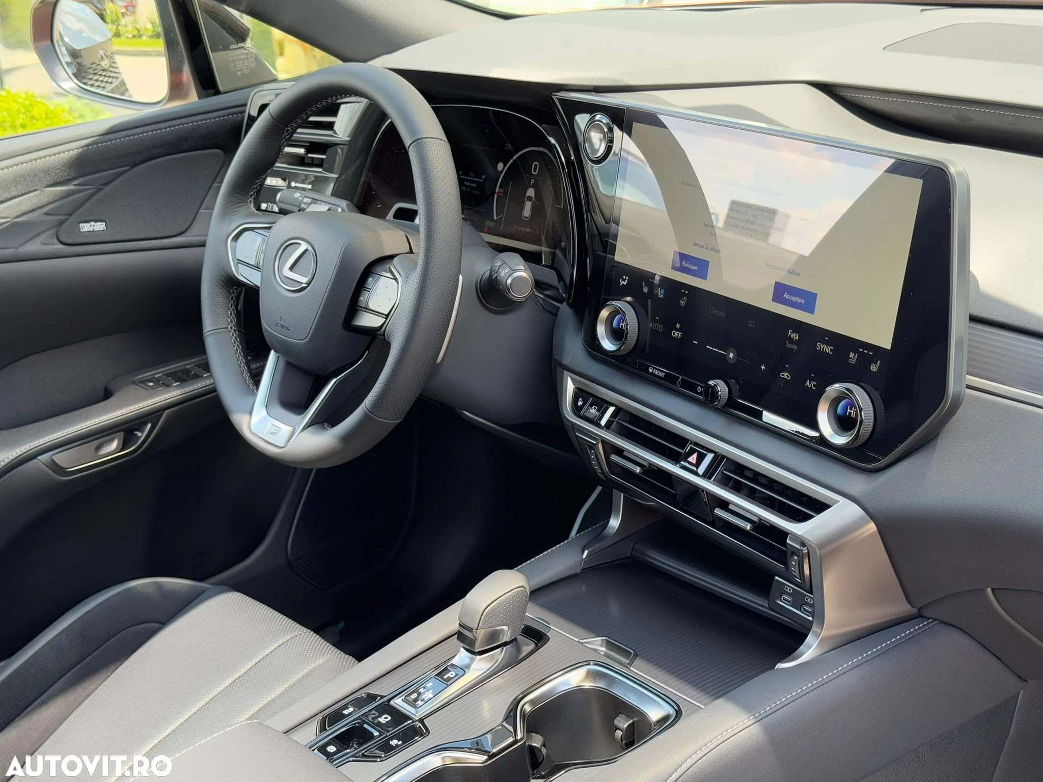 Lexus Seria RX - 11