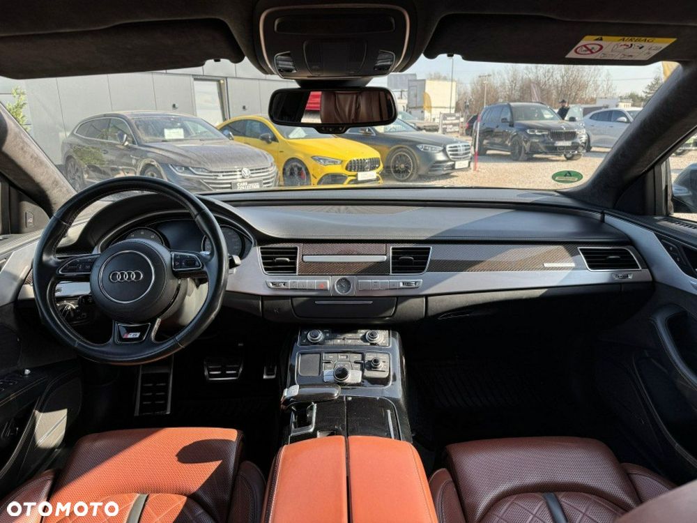 Audi S8 Plus 4.0 TFSI Quattro - 12
