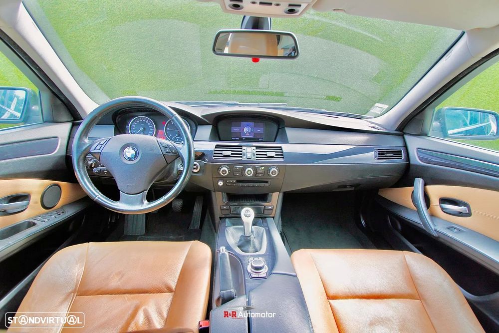BMW 520 d Executive - 24